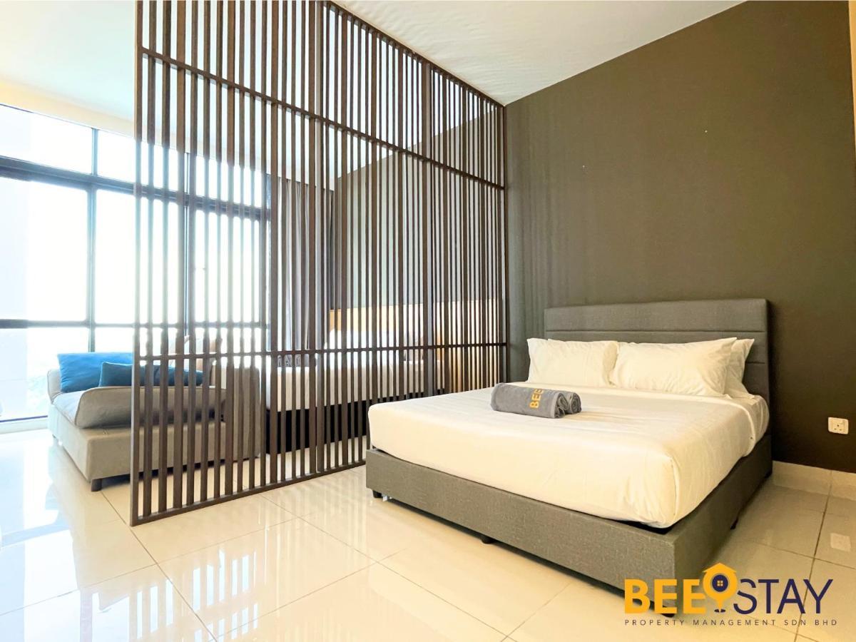 Deluxe Centre By Beestay Apartment