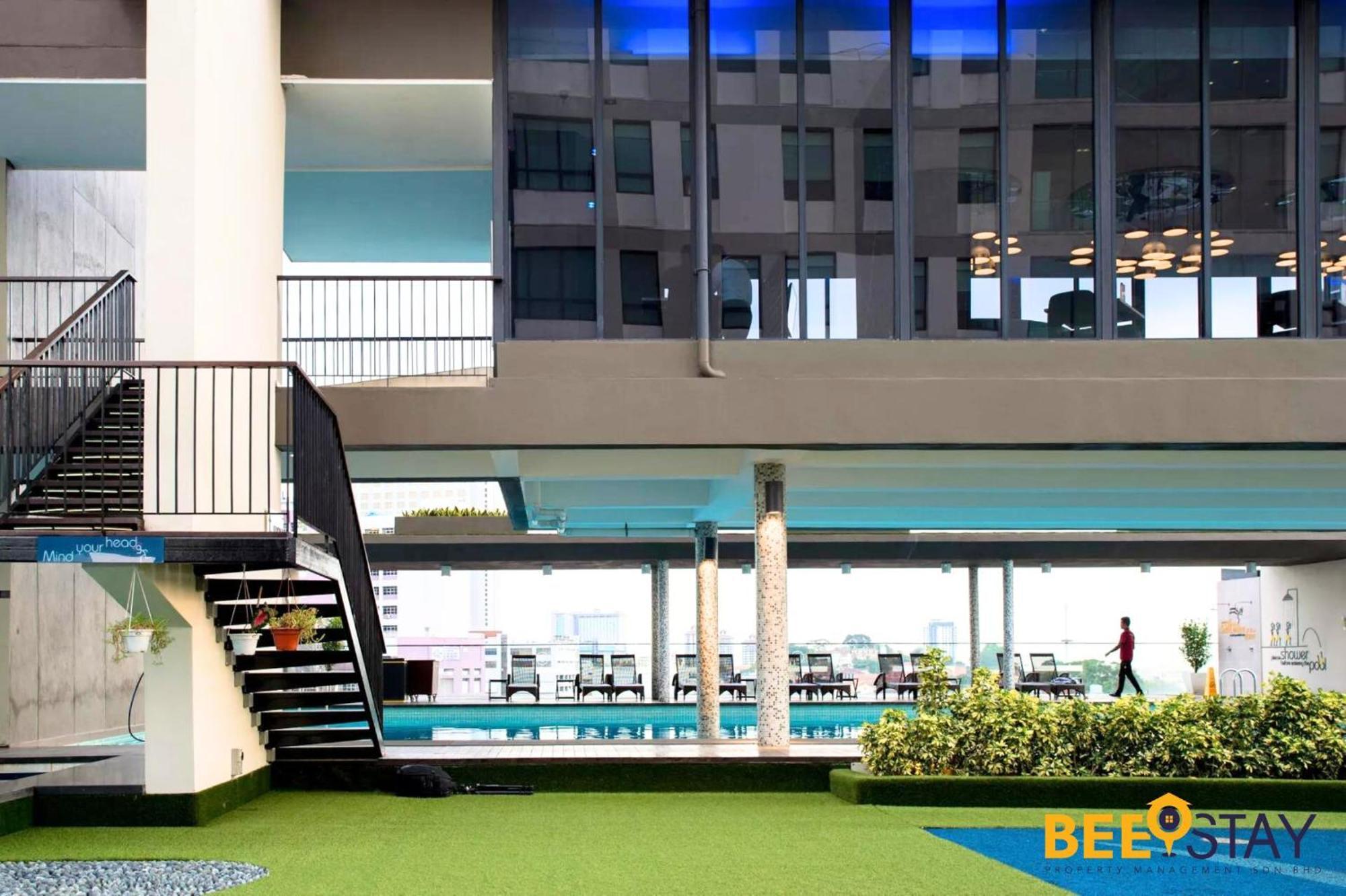 Deluxe Centre By Beestay Apartment